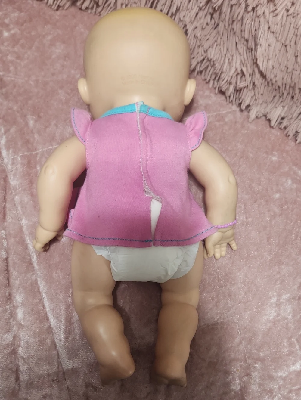 Hasbro 2006 Baby Alive Wets 'N Wiggles Girl Doll
